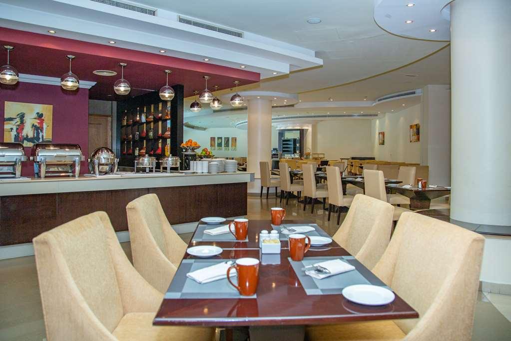 Al Hamra Residence Ras al-Khaimah Restaurant photo